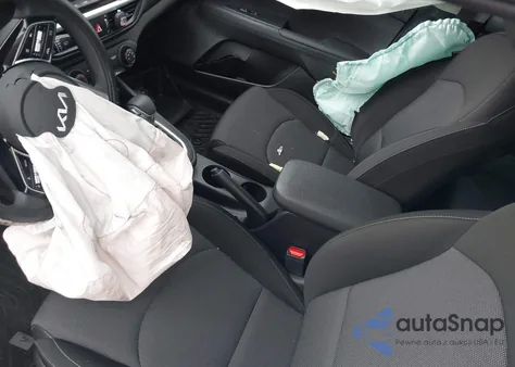 2022 Kia Forte Lxs z USA, uszkodzony, nr VIN 3KPF24AD3NE437454